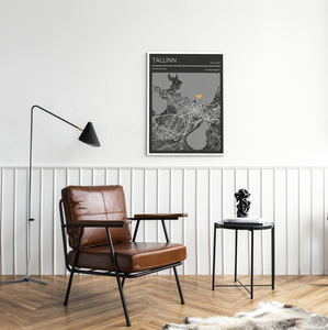 Personaliseer je eigen Tallinn-herstelskaart in zwart-wit - Vier bijzondere momenten!
