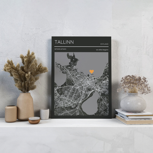 Personaliseer je eigen Tallinn-herstelskaart in zwart-wit - Vier bijzondere momenten!